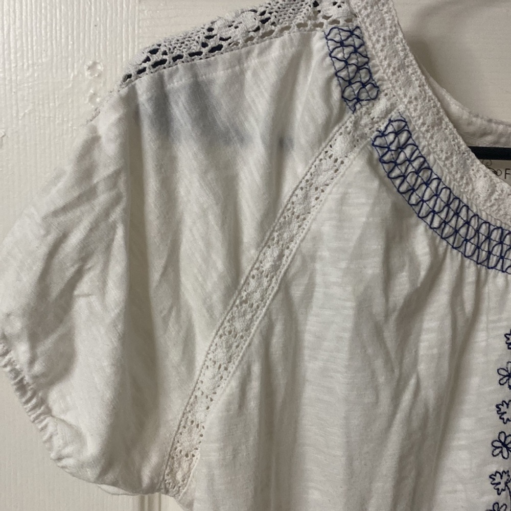 Fresh White Blue Boho Top - Picture 4 of 6